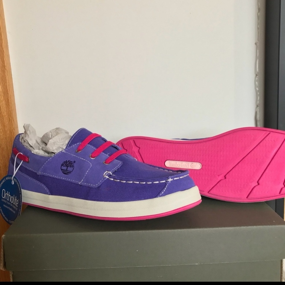 Super cute Timberland Boat Shoes!!